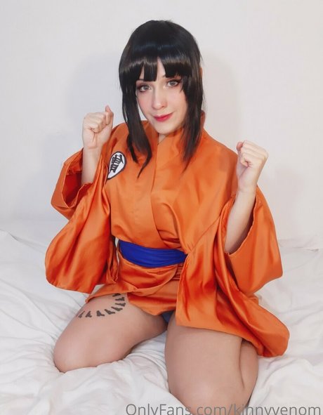 Naakte gelekte OnlyFans-foto van Kinnyvenom