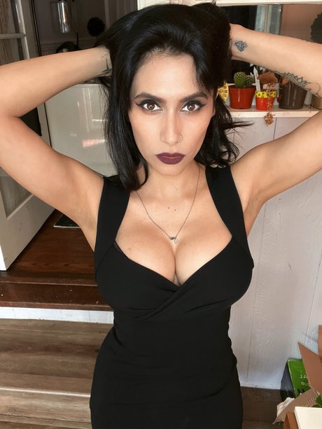 Naakte gelekte OnlyFans-foto van Cristina Valenzuela