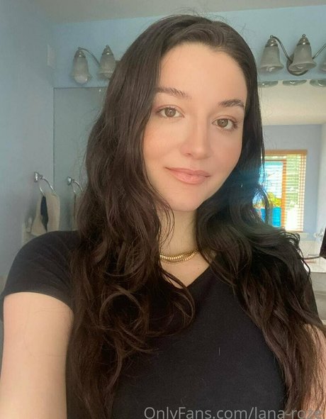 Naakte gelekte OnlyFans-foto van Lanaroze