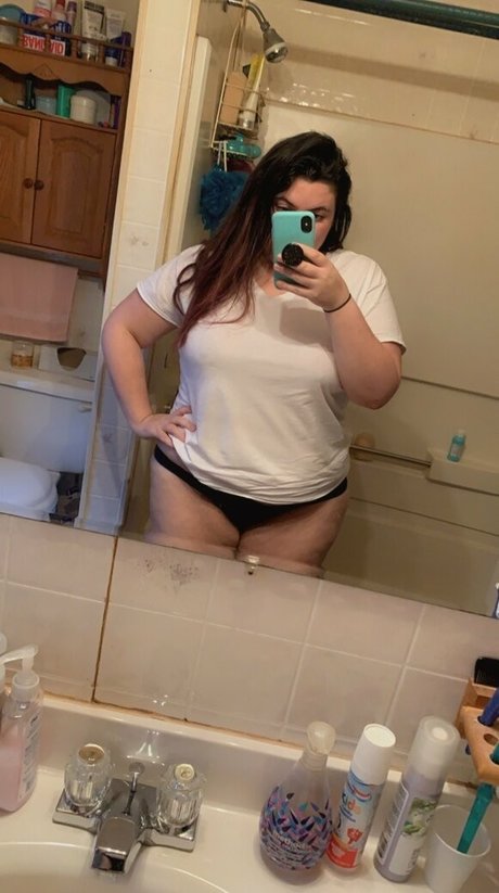 Naakte gelekte OnlyFans-foto van Makeashcum