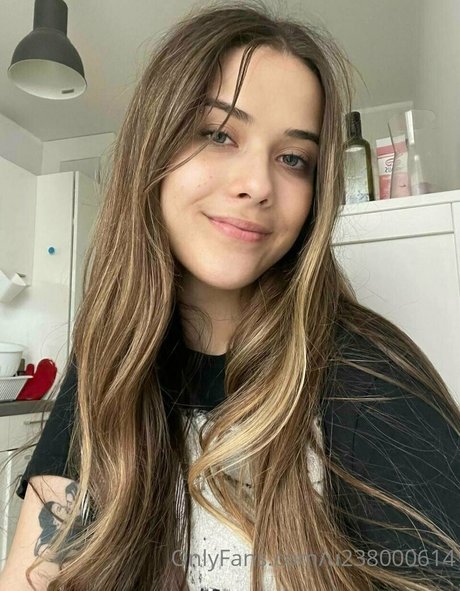 Naakte gelekte OnlyFans-foto van Anastasiyanvip
