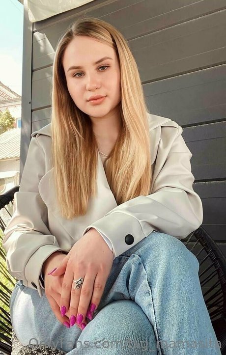 Naakte gelekte OnlyFans-foto van Bigmamasita