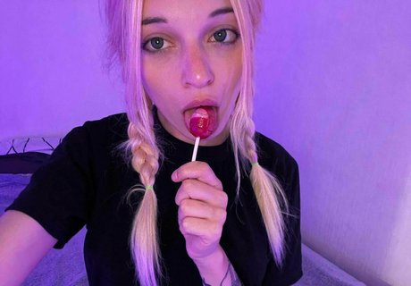 Naakte gelekte OnlyFans-foto van Alicehotxxx