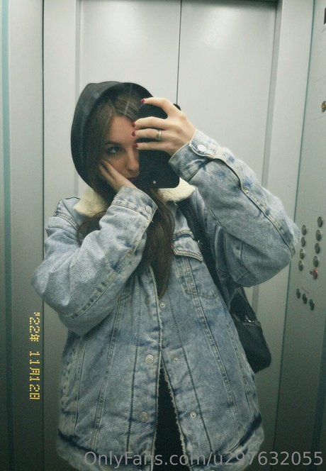 Lovelylollyhehe