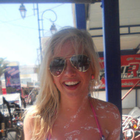Naakte gelekte OnlyFans-foto van Rosie Leicester