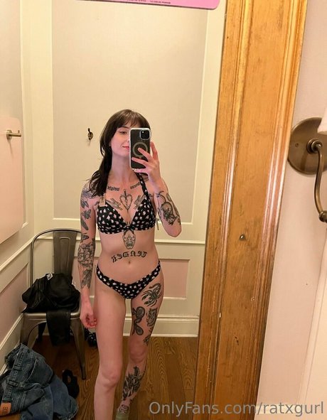 Naakte gelekte OnlyFans-foto van Ratxgurl