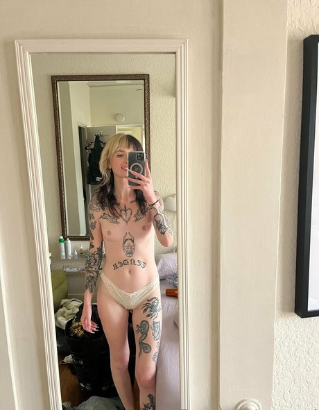 Naakte gelekte OnlyFans-foto van Ratxgurl