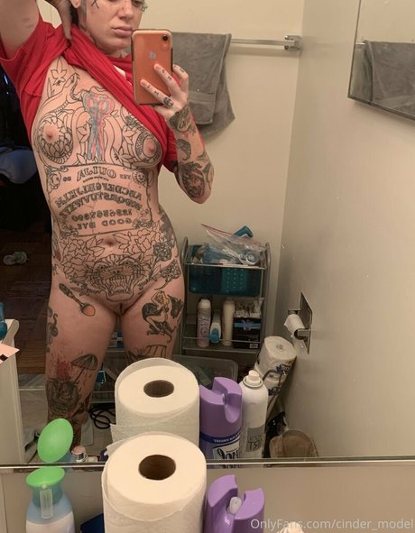 Naakte gelekte OnlyFans-foto van Quadawful