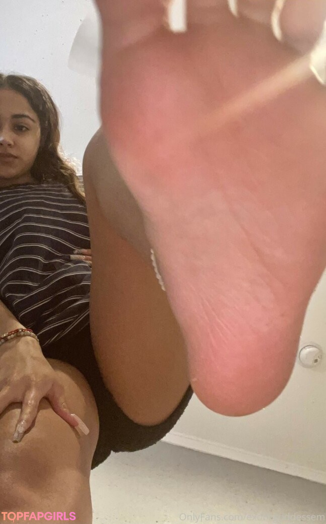 Naakte gelekte OnlyFans-foto van Exoticgoddessem #1003