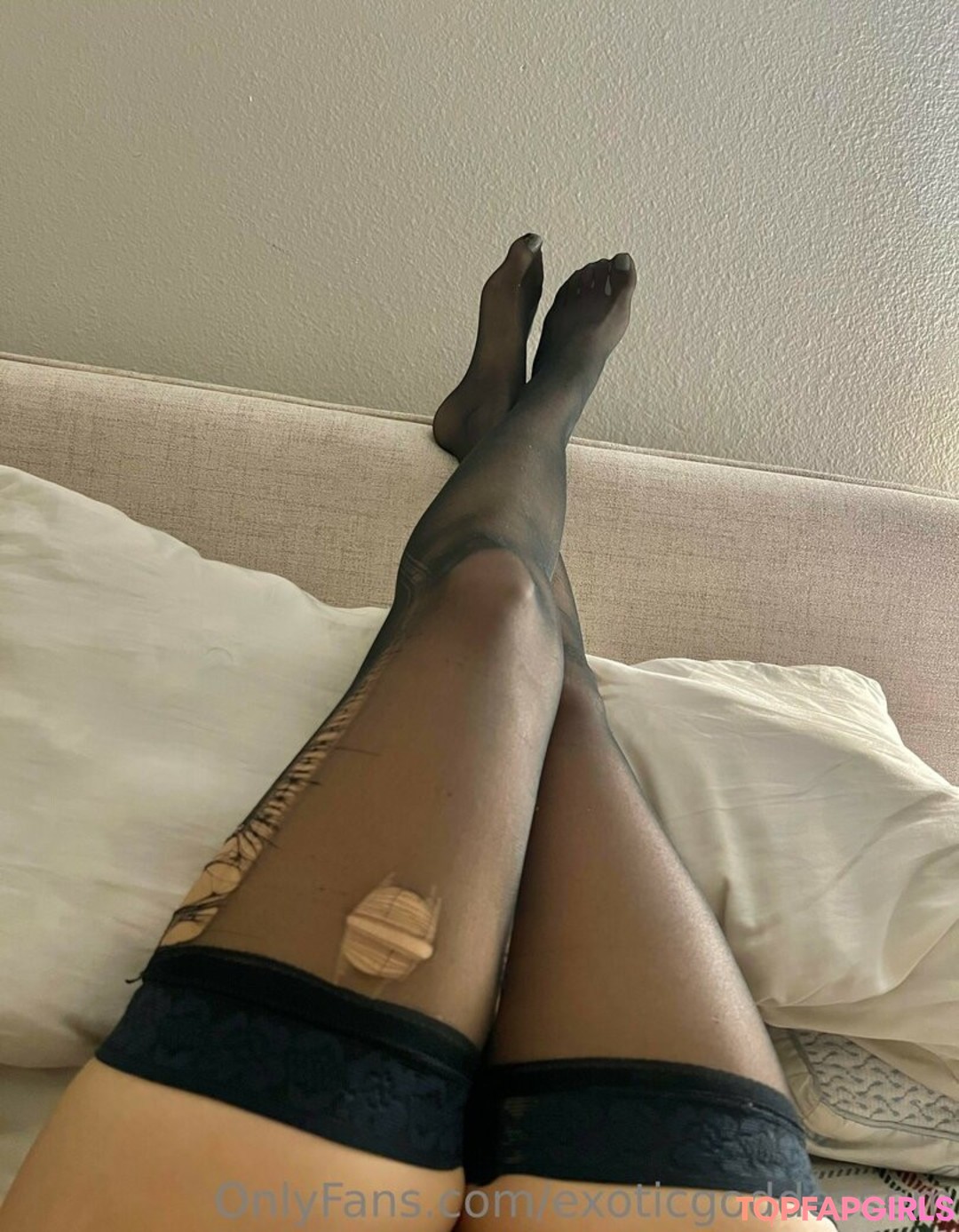 Naakte gelekte OnlyFans-foto van Exoticgoddessem #1177