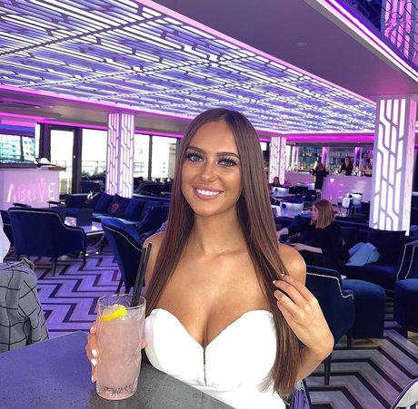 Naakte gelekte OnlyFans-foto van Xangelxix