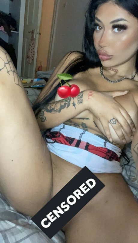 Naakte gelekte OnlyFans-foto van Sadielee