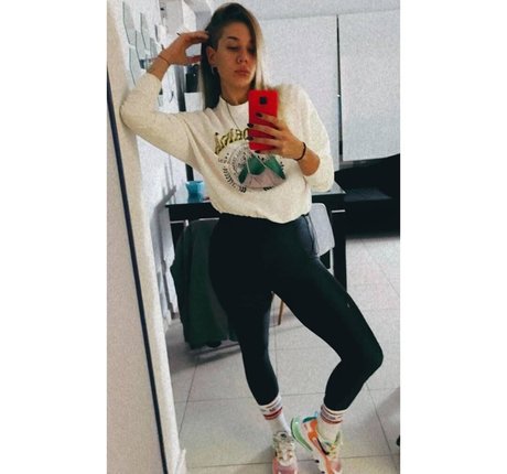 Naakte gelekte OnlyFans-foto van Lucila Villar