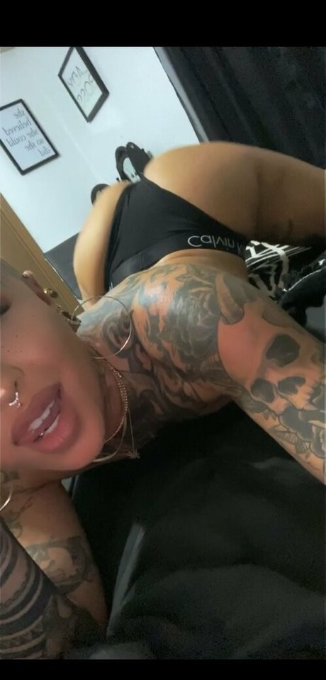 Naakte gelekte OnlyFans-foto van Sabelxxx1212