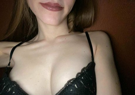 Naakte gelekte OnlyFans-foto van Sonyarose00