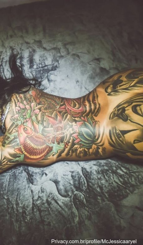 Naakte gelekte OnlyFans-foto van Jessica Aryel