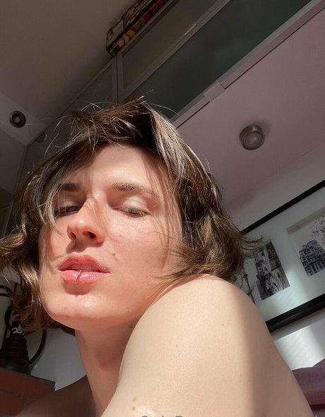 Naakte gelekte OnlyFans-foto van Ashamok