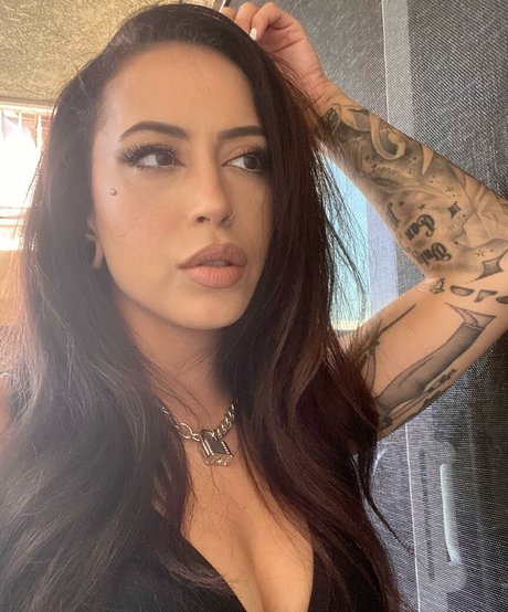 Meghanelle