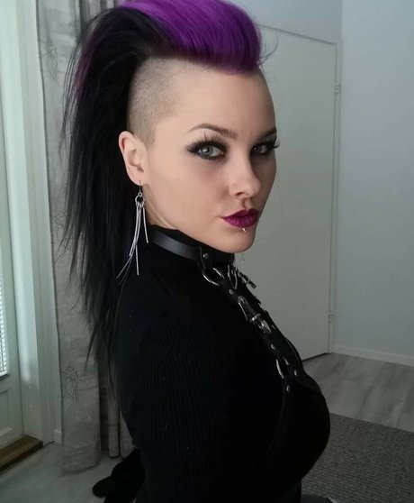 Naakte gelekte OnlyFans-foto van Vmissyb