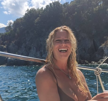 Naakte gelekte OnlyFans-foto van Sabina Di Iorio