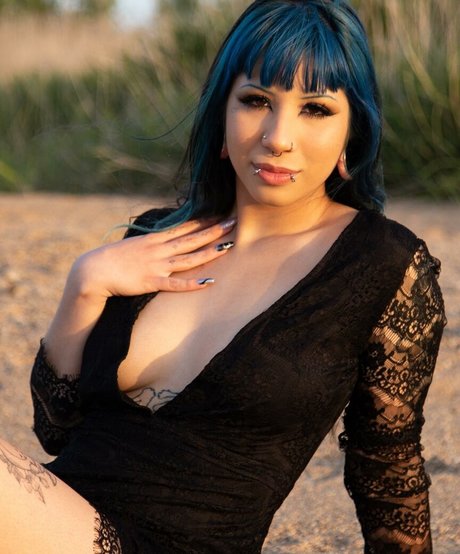 Naakte gelekte OnlyFans-foto van Death Heartt