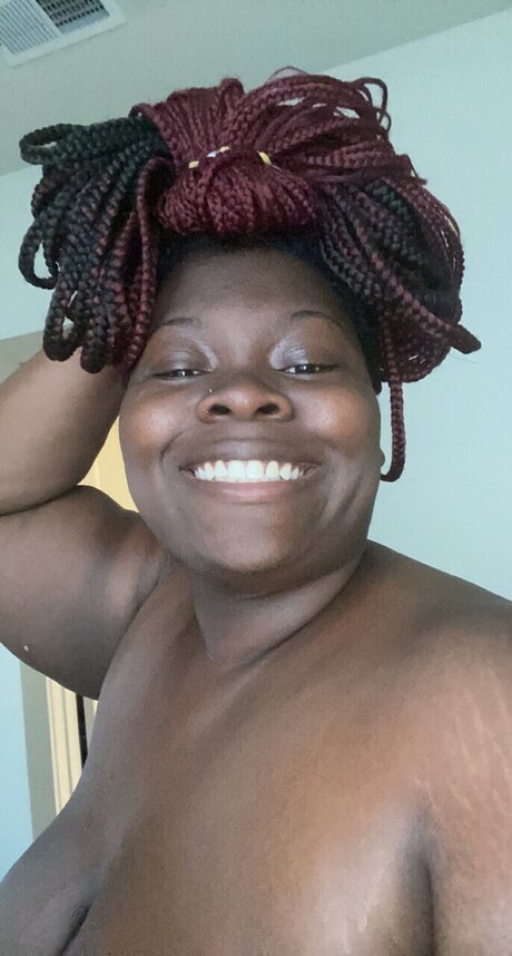 Naakte gelekte OnlyFans-foto van Shakiyah Jackson
