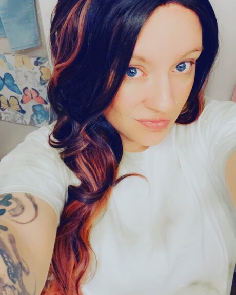 Naakte gelekte OnlyFans-foto van Christina