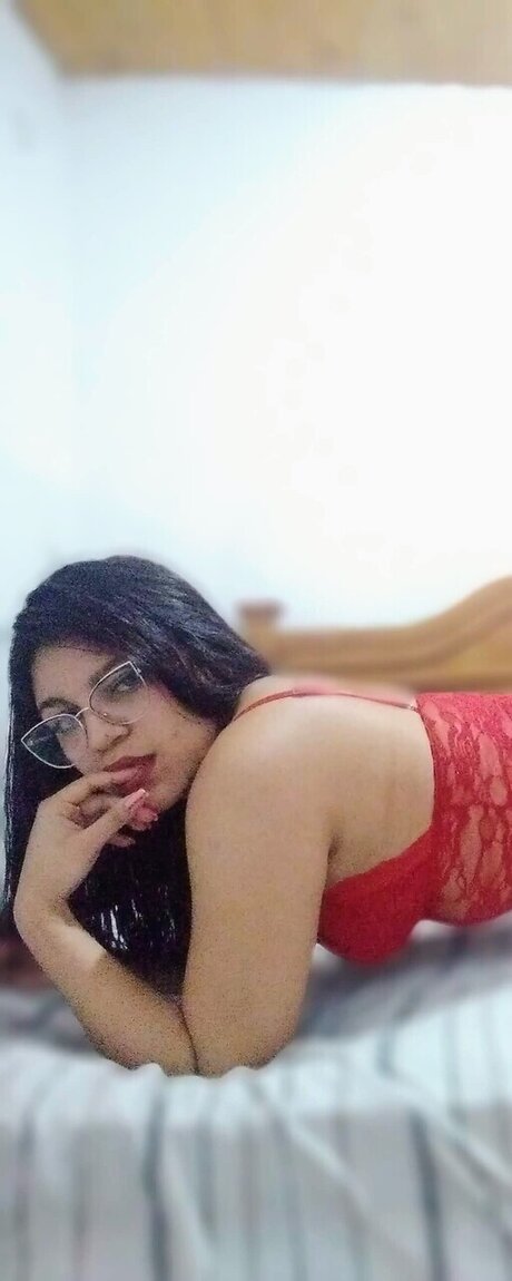 Naakte gelekte OnlyFans-foto van  Little Doll Of Everything