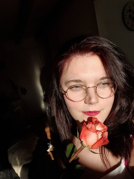 Naakte gelekte OnlyFans-foto van Rosaly