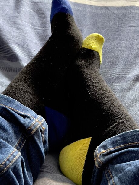 Naakte gelekte OnlyFans-foto van Yorkshire Feet Guy