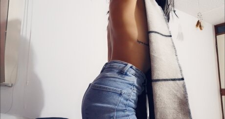 Naakte gelekte OnlyFans-foto van Aguacate
