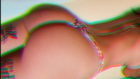 Naakte gelekte OnlyFans-foto van Laura