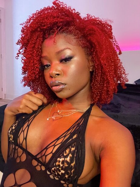 Naakte gelekte OnlyFans-foto van Sugar 
