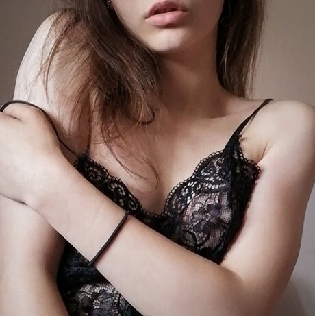 Naakte gelekte OnlyFans-foto van Evelyn Nolan