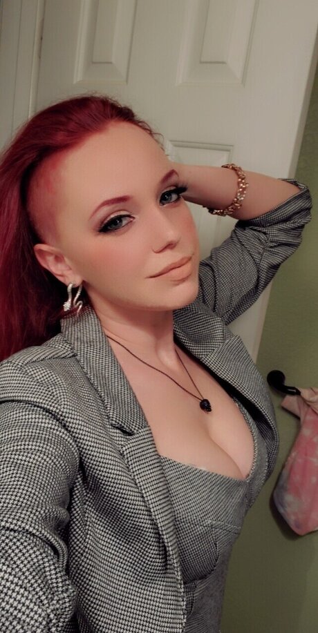 Naakte gelekte OnlyFans-foto van Aphrodite Vixen