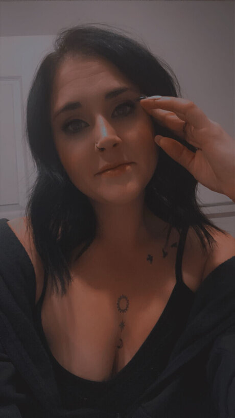 Naakte gelekte OnlyFans-foto van Nickyy