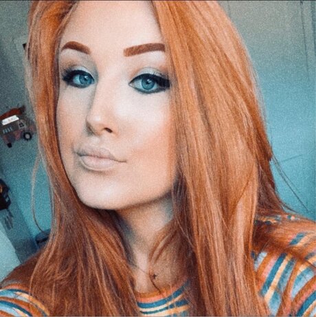Naakte gelekte OnlyFans-foto van Staci