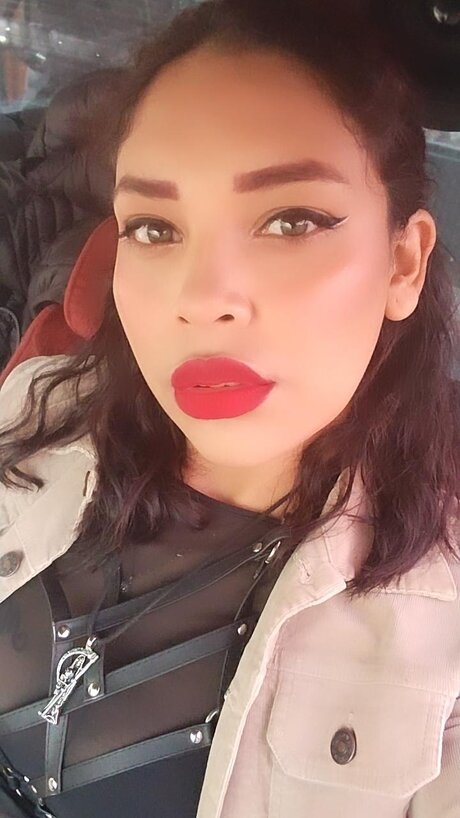 Naakte gelekte OnlyFans-foto van Mery