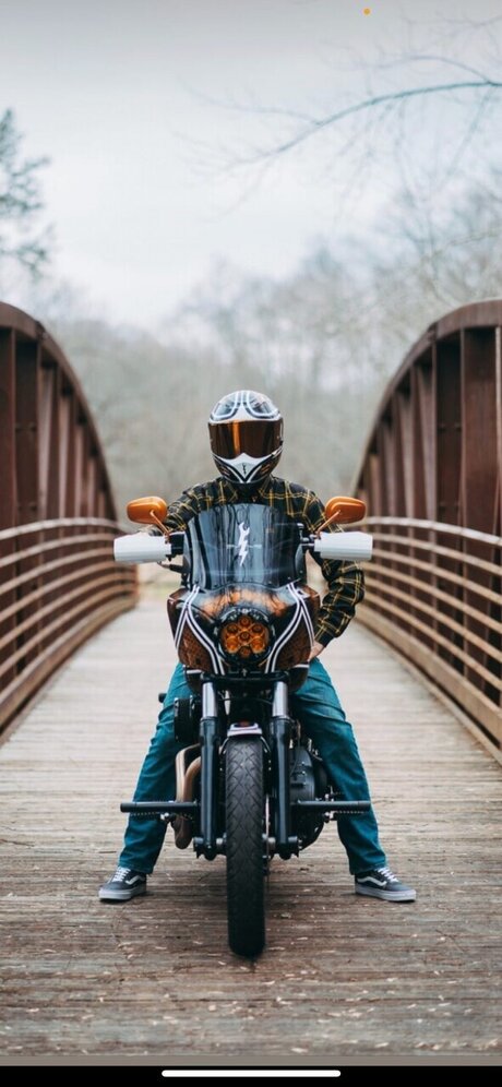 Naakte gelekte OnlyFans-foto van Josh