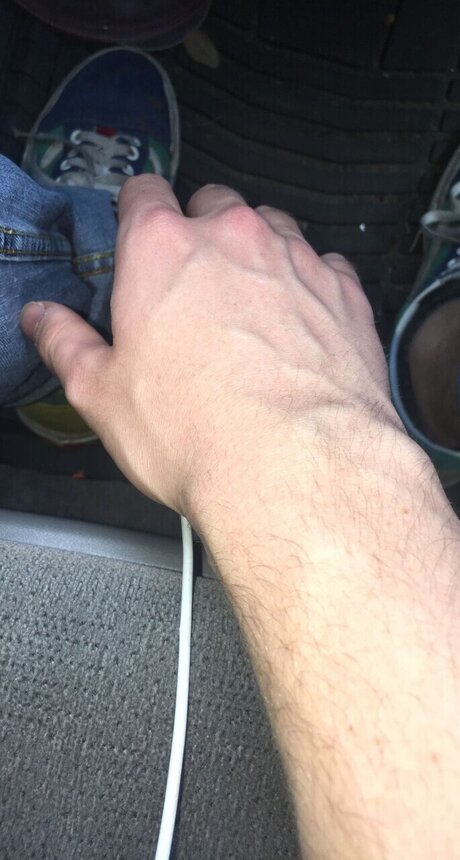 Naakte gelekte OnlyFans-foto van Credit Card
