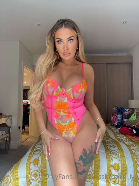Naakte gelekte OnlyFans-foto van Brookelyn