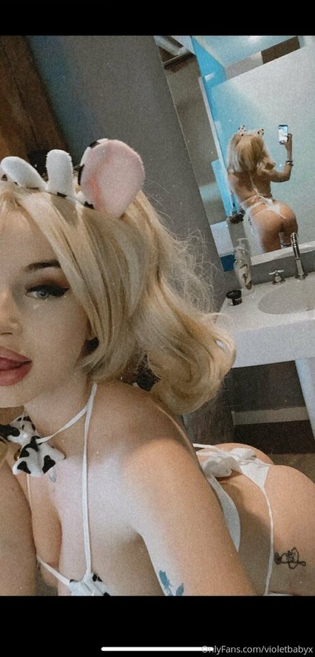 Naakte gelekte OnlyFans-foto van Violetbabyx