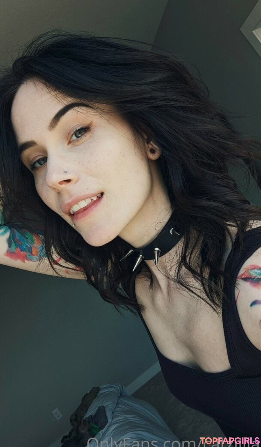 Naakte gelekte OnlyFans-foto van Catziilla #1061