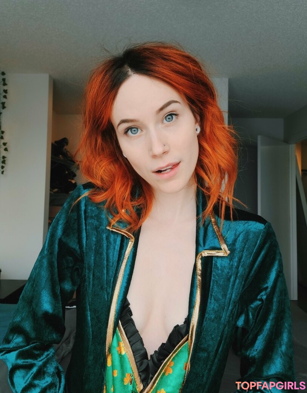 Naakte gelekte OnlyFans-foto van Catziilla #1390