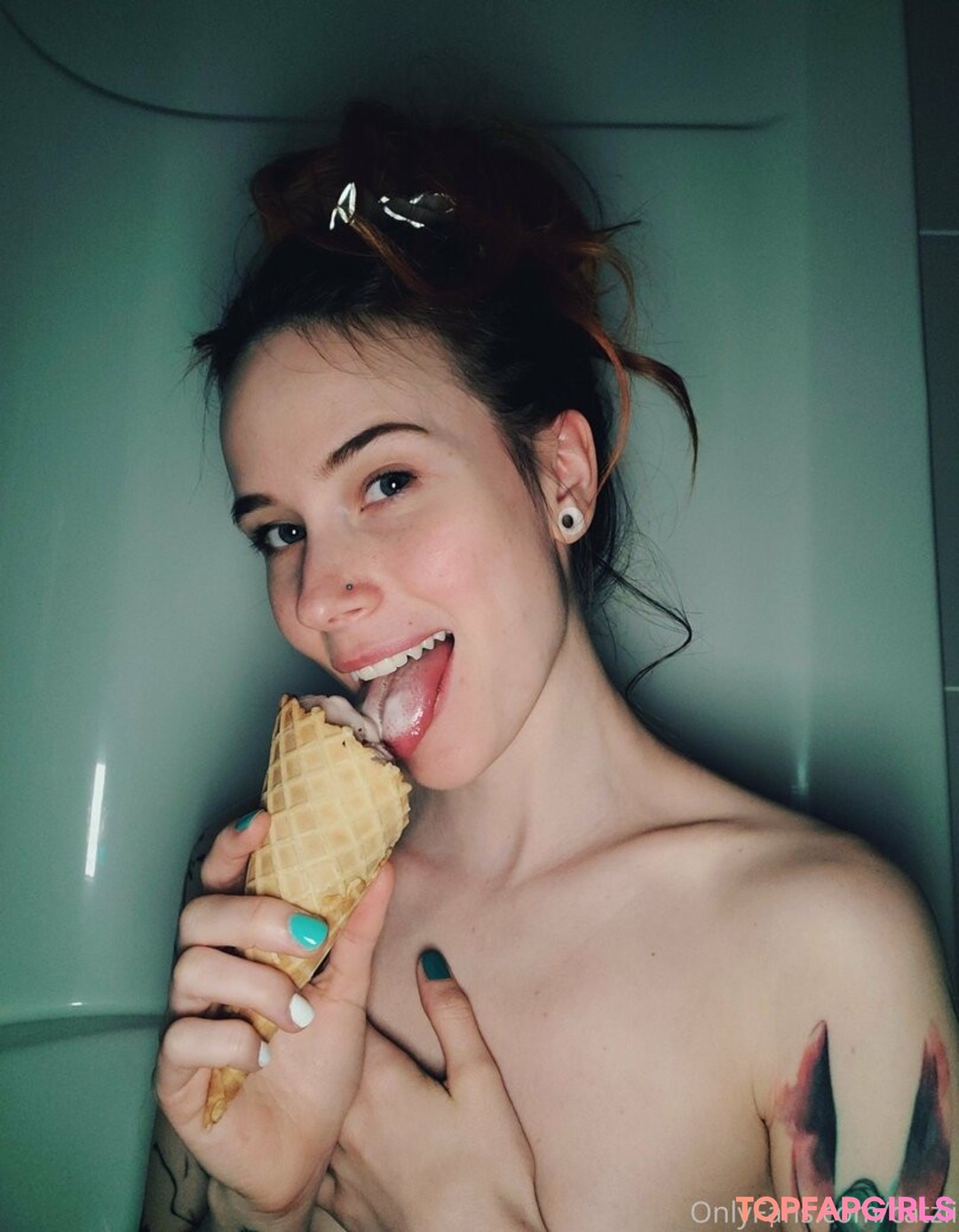 Naakte gelekte OnlyFans-foto van Catziilla #1431