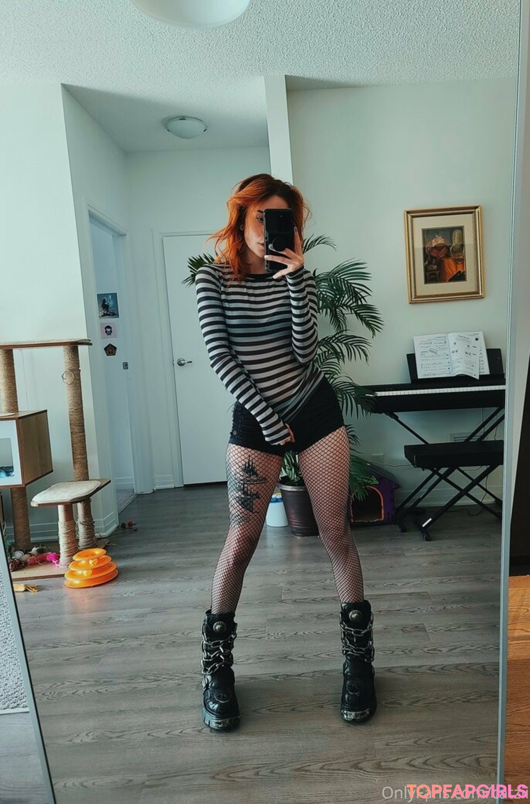 Naakte gelekte OnlyFans-foto van Catziilla #1438