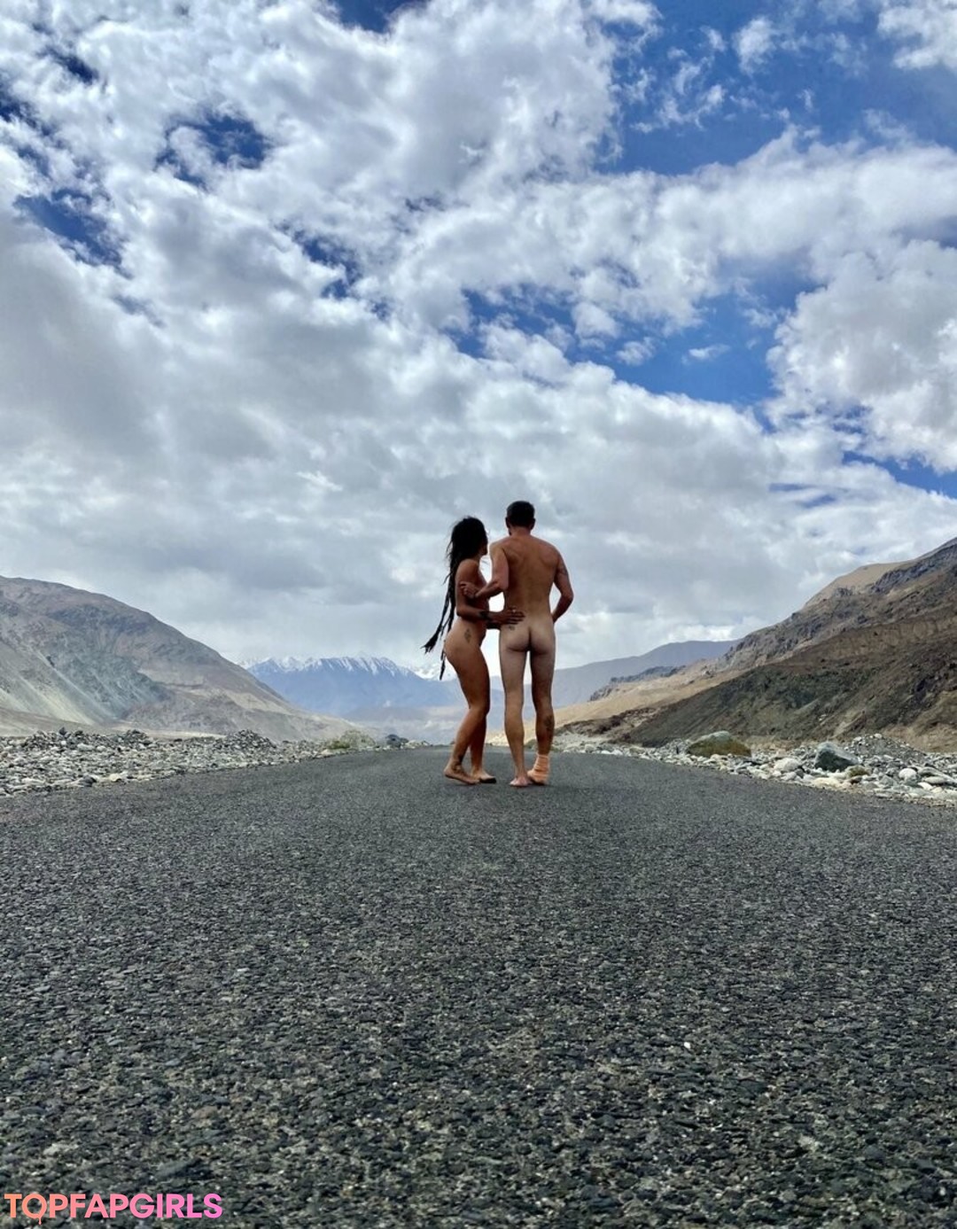Naakte gelekte OnlyFans-foto van Touched By Nature #1222