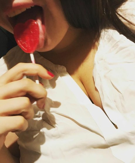 Naakte gelekte OnlyFans-foto van Astrid