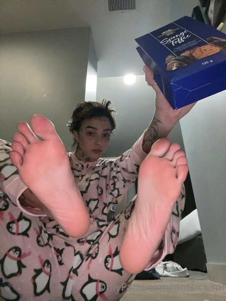 Naakte gelekte OnlyFans-foto van Notsick3