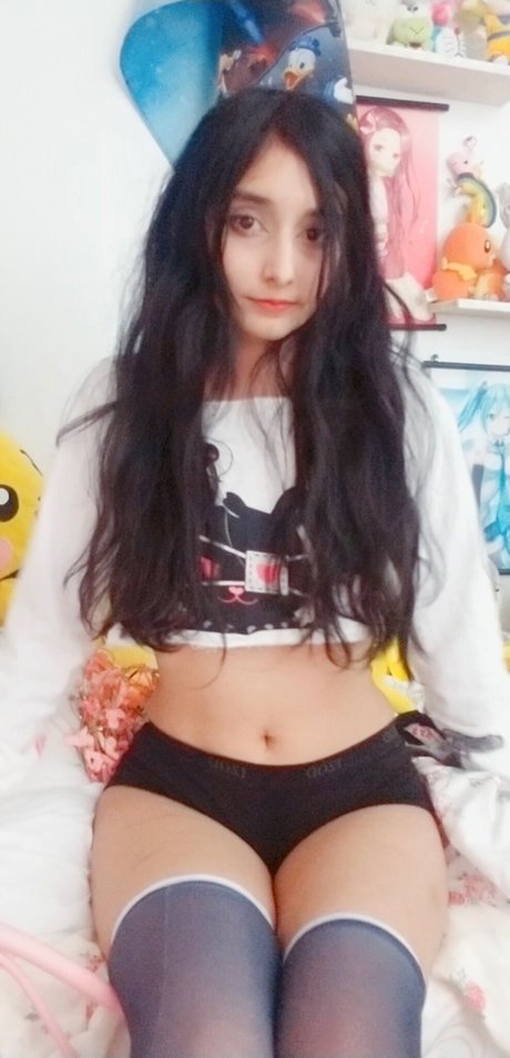 Naakte gelekte OnlyFans-foto van Hinawynne